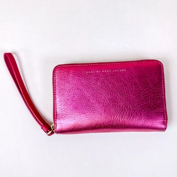 Marc Jacobs | Bags | Marc Jacobs Pink Wristlet Wallet | Poshmark